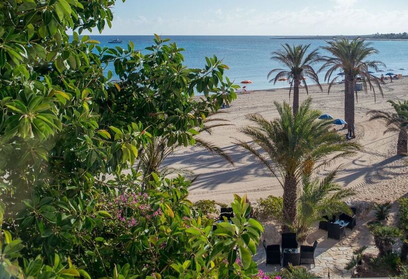 هتل Capo San Vito By Geocharme