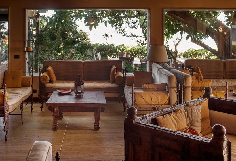 هتل Capo San Vito By Geocharme