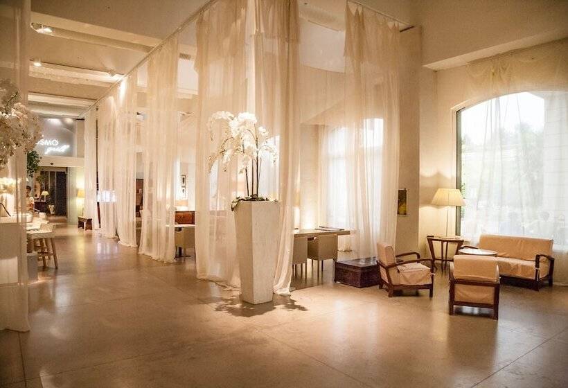 Cosmo Hotel Palace