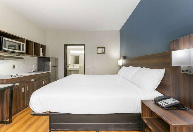 فندق Suburban Studios Lavale   Cumberland