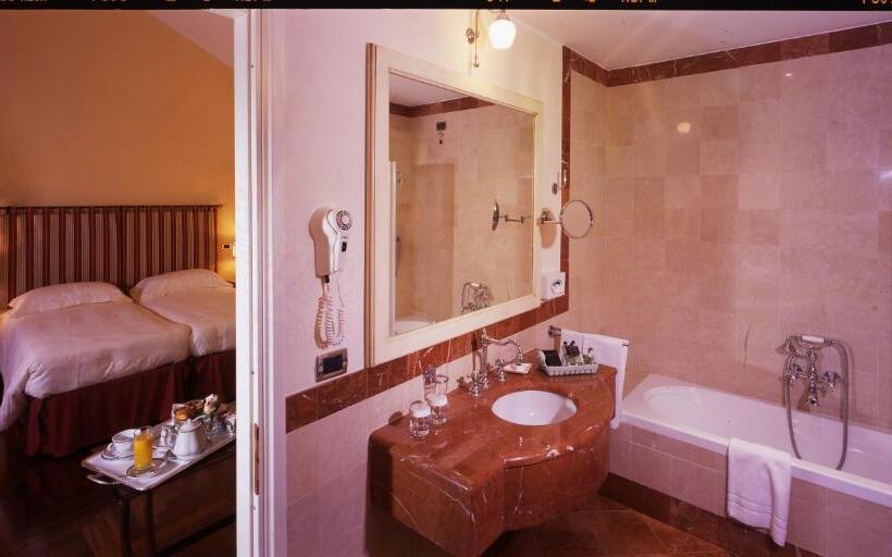 هتل Sina Villa Matilde