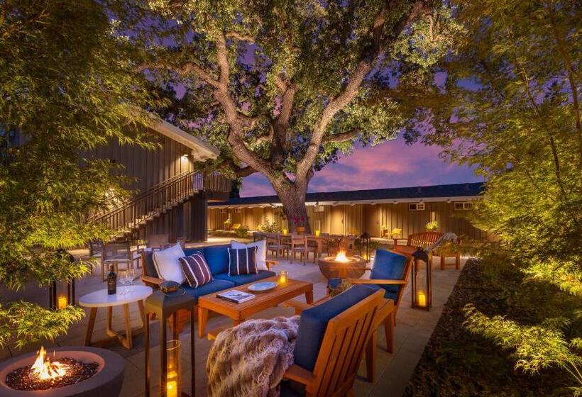 فندق The Cottages