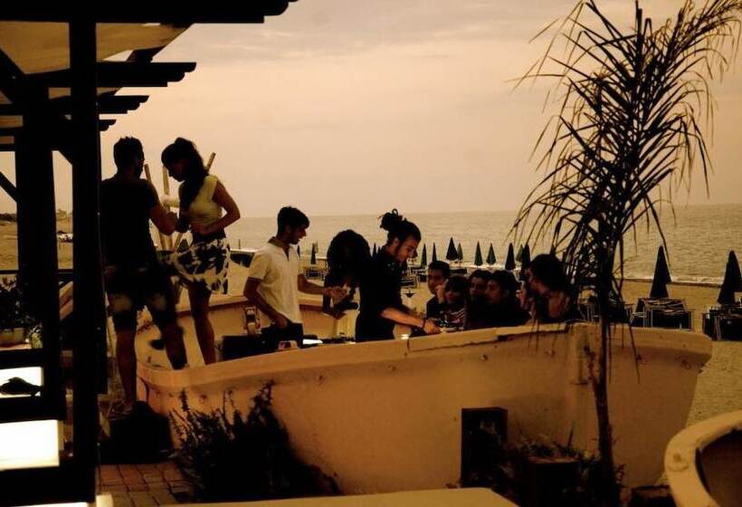 호텔 Villaggio Faro Punta Stilo