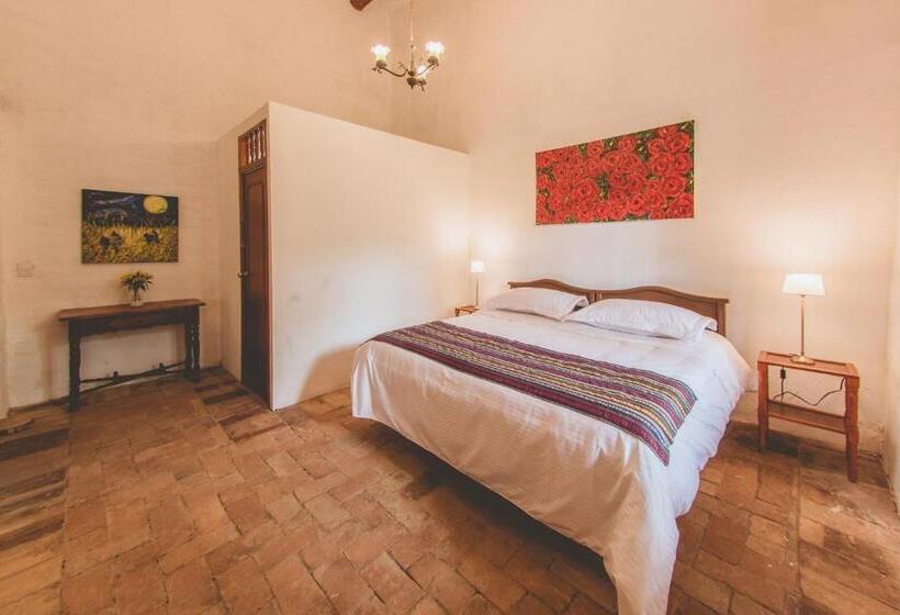 هتل Hacienda Pisoje