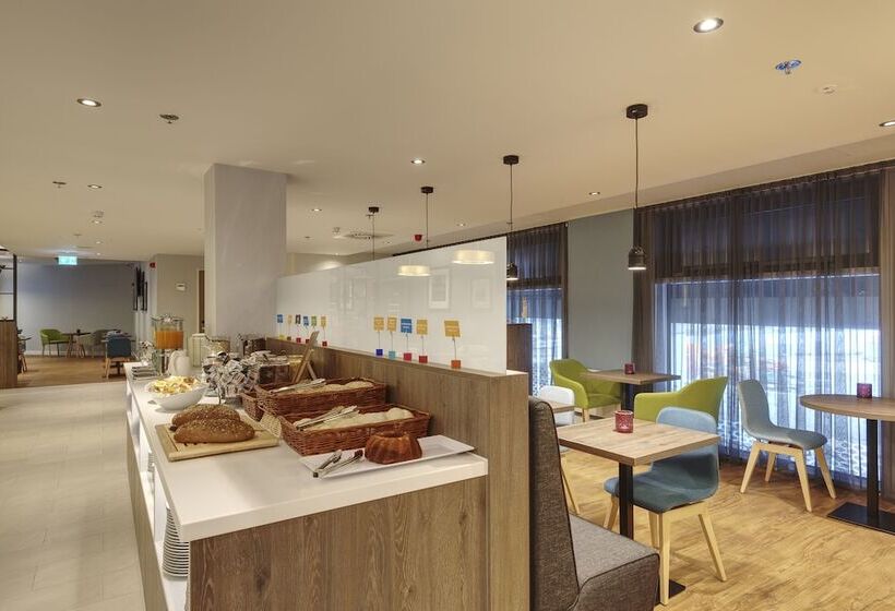 هتل Hampton By Hilton Stuttgart City Centre