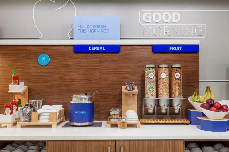 호텔 Holiday Inn Express & Suites   Wooster, An Ihg
