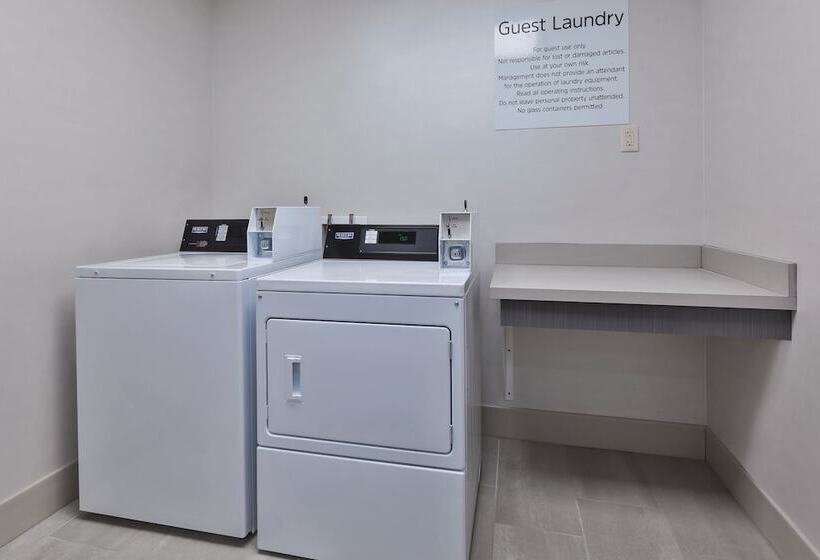 호텔 Holiday Inn Express & Suites   Wooster, An Ihg