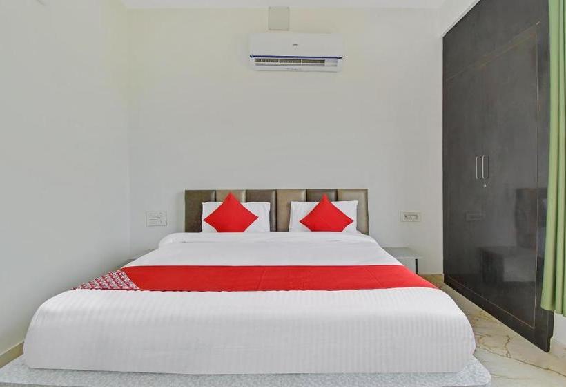 فندق Oyo 40085  Celebration