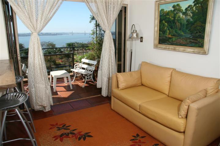 Edificio Nicolas Y Marcelo Siry