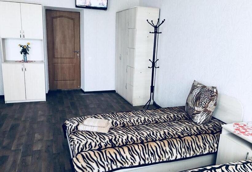 Hostel Marichka