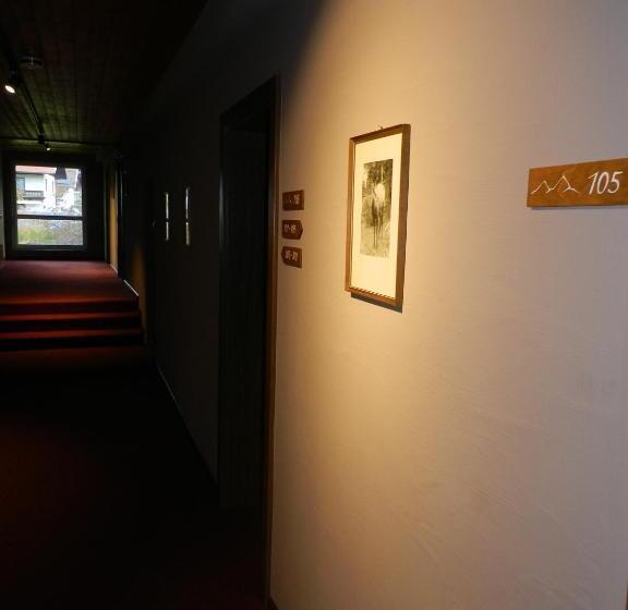 فندق Locus Malontina