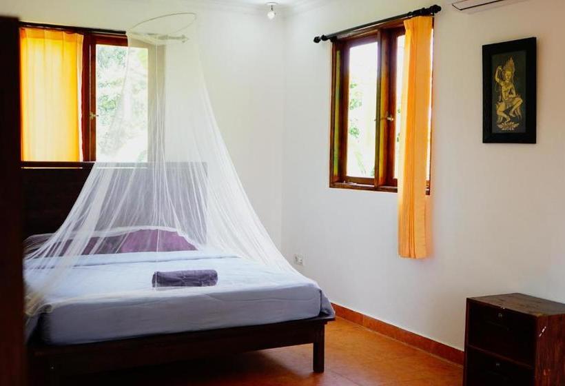 منتجع Shanti Toya Ashram