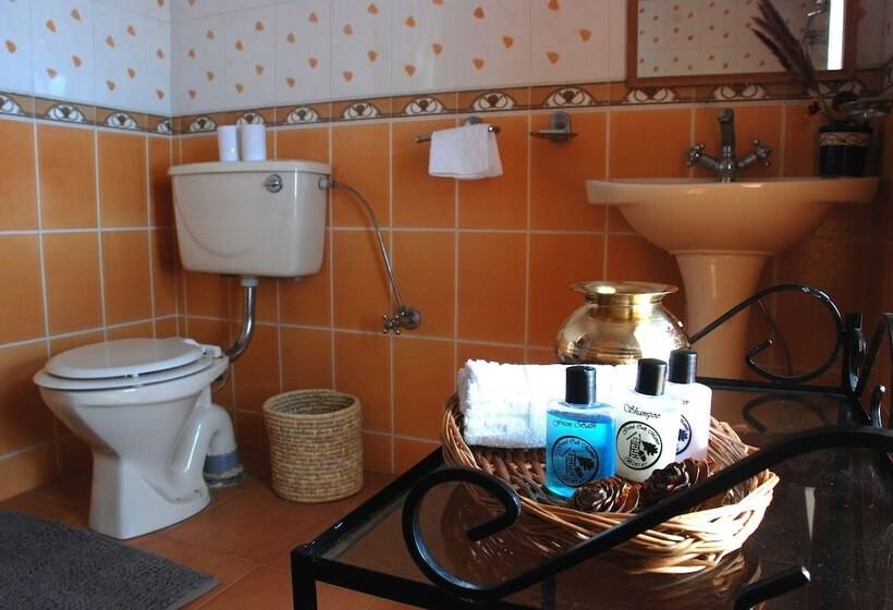 منتجع Tree Of Life Grand Oak Manor Binsar