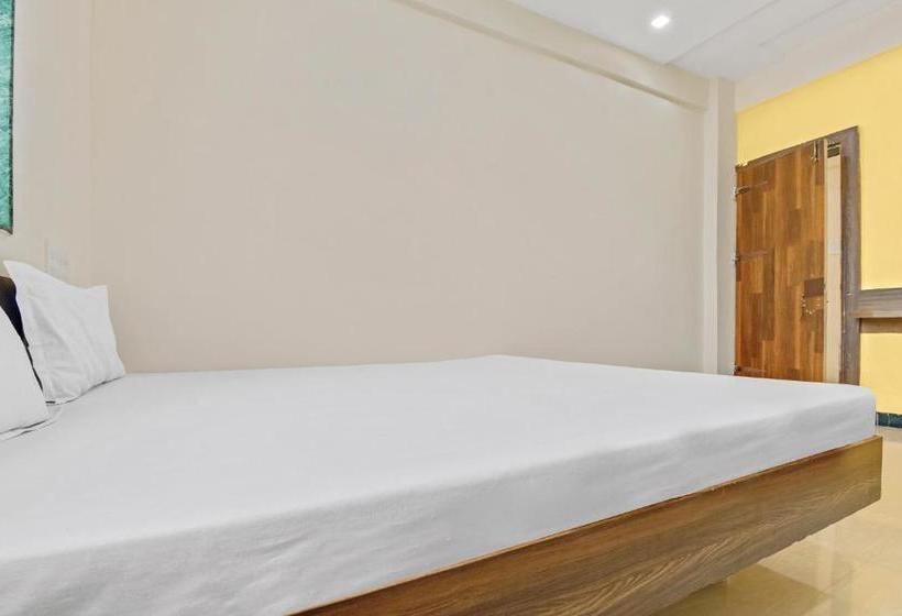 فندق Spot On 44687  Nandini Lodging