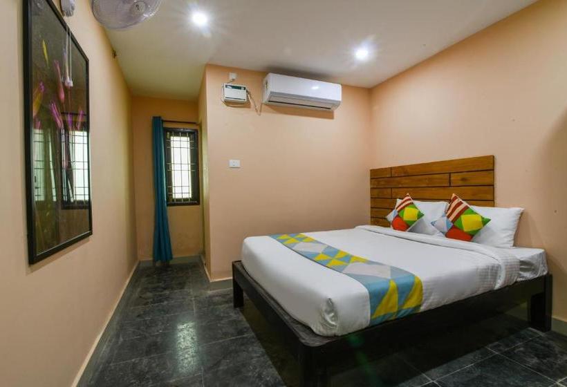 펜션 Oyo Home 62423 Compact Studio Cozy Stay, Near To Kamatci