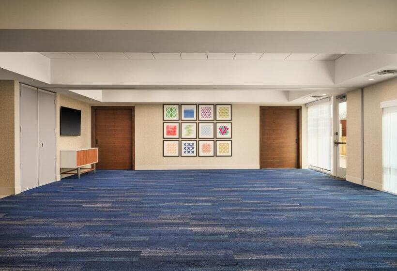 هتل Holiday Inn Express & Suites   Lockport, An Ihg