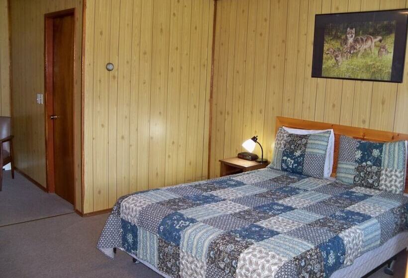 Stardust Motel