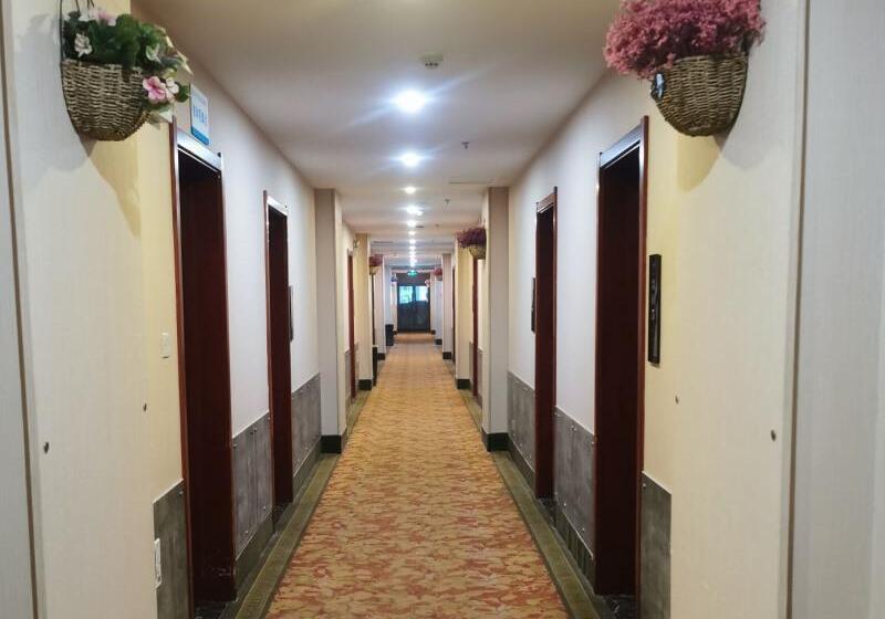 酒店 Greentree Inn Henan Hebi Hengshan Road Business