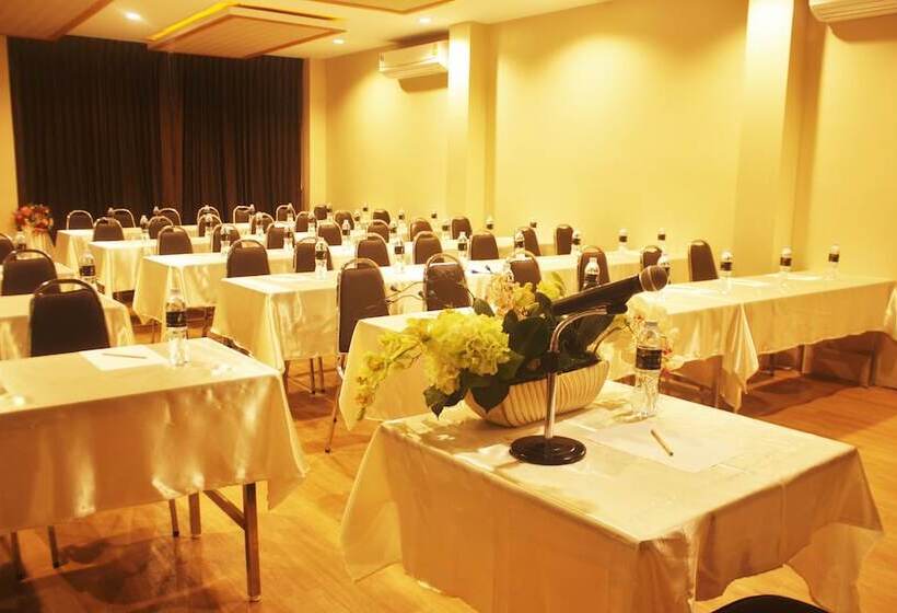 Metro Hotel & Spa