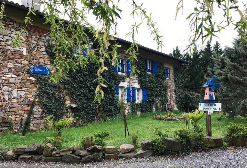 مبيت وإفطار Chambres D Hôtes Gelous