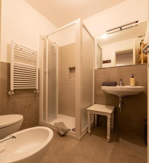 민박 Dogana D Acqua Rooms & Art