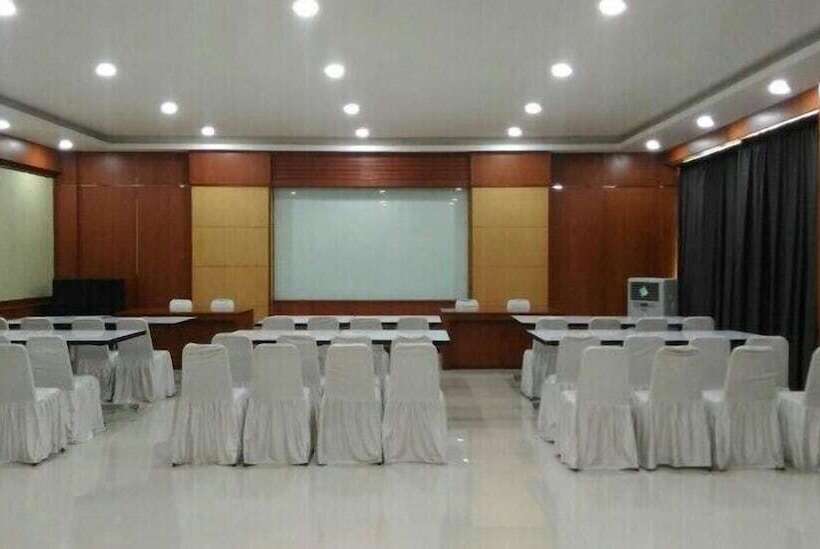 هتل Grand Bintang Tawangmangu