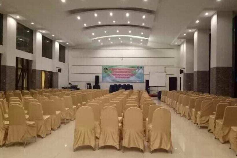 هتل Grand Bintang Tawangmangu