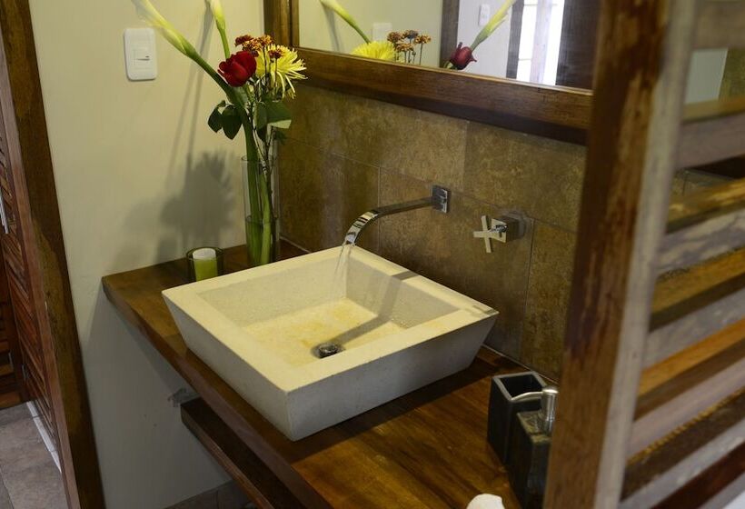 فندق Itamandi Ecolodge