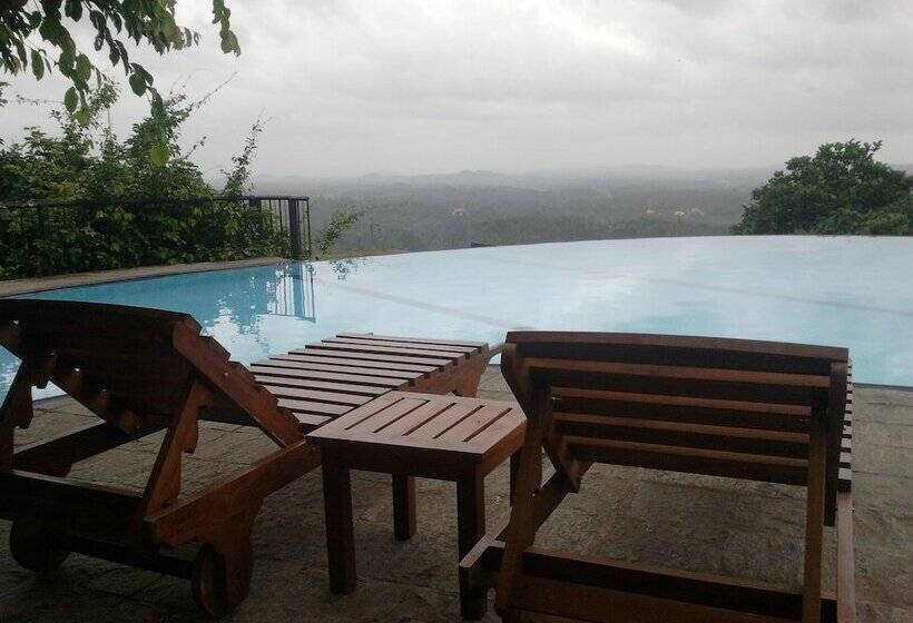 בית מלון כפרי Kithul Kanda Mountain Resort