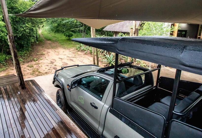 Отель Royal Thonga Safari Lodge