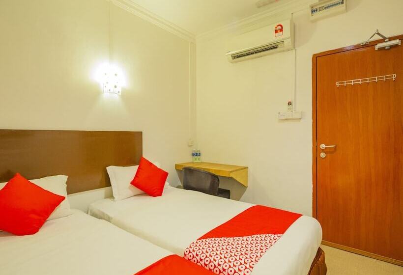 בית מלון כפרי Storytel Kota Kinabalu By Oyo