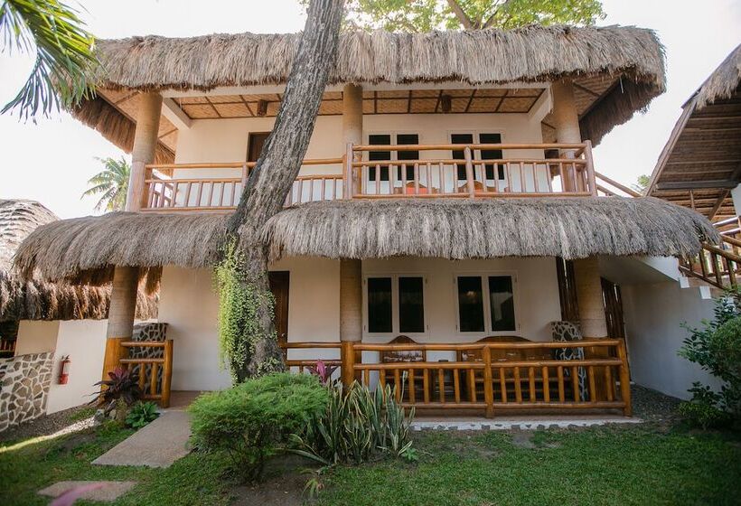 Kavs Beach Resort