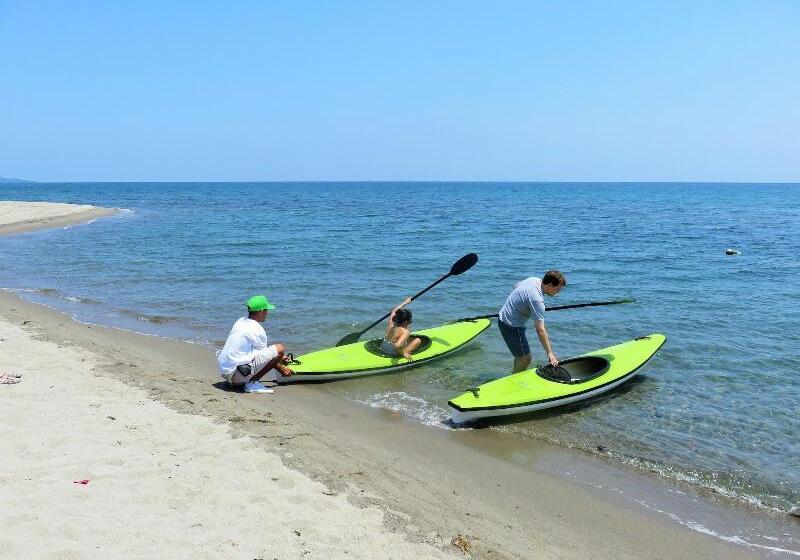 Kavs Beach Resort