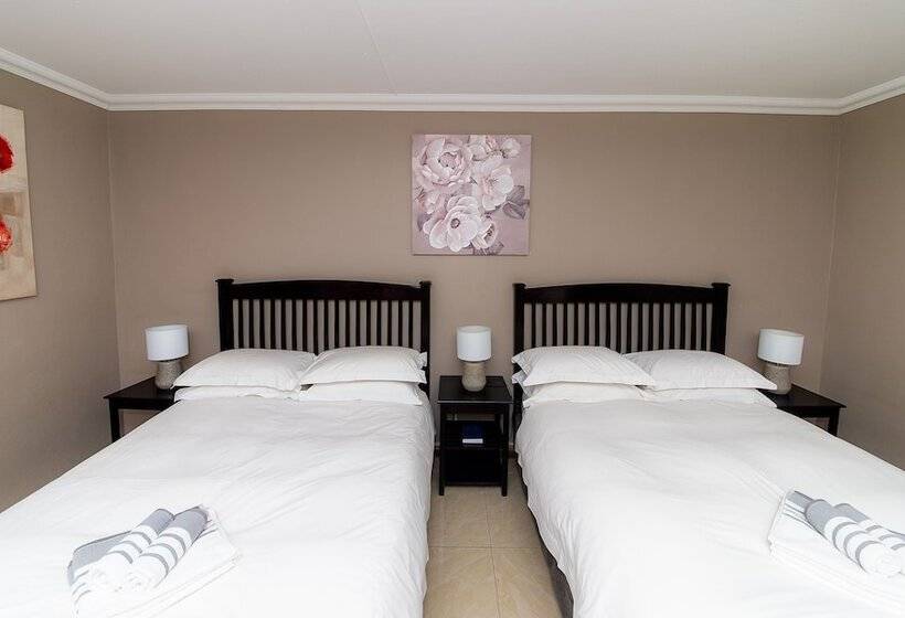 پانسیون Kleinplasie Guesthouse