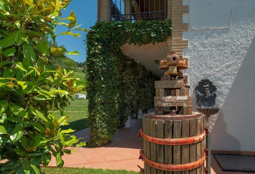 مبيت وإفطار Lucrezia E Cesare Borgia