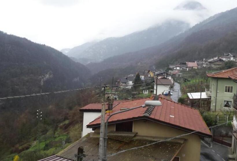 مبيت وإفطار Relais Des Alpes