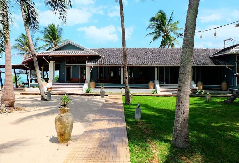 هتل Beach Walk Homestay
