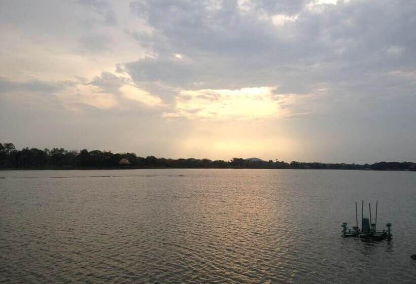 هتل Bungchawak Resort