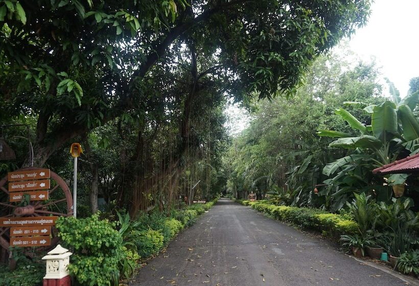 هتل C & C Resort Nangrong