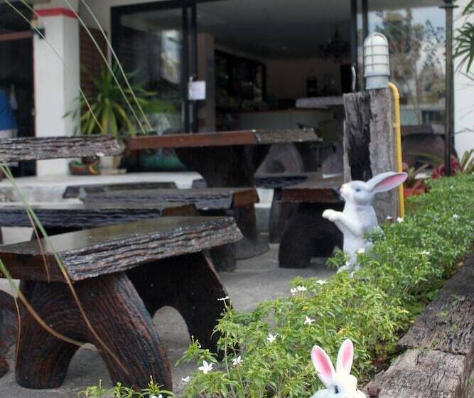 هتل Cozy Rabbit