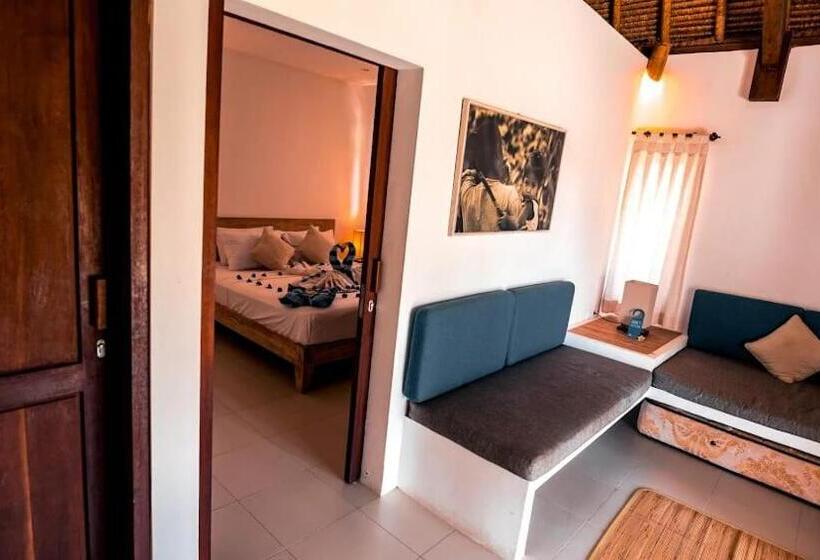 בית מלון כפרי Ekas Breaks Resort