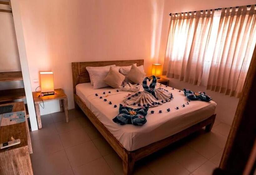 בית מלון כפרי Ekas Breaks Resort