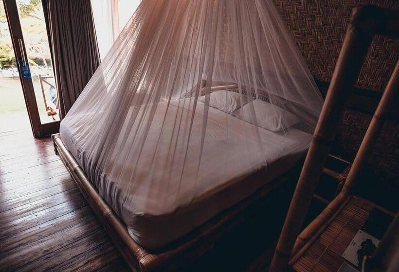 בית מלון כפרי Ekas Breaks Resort