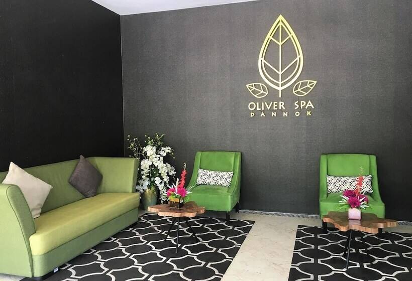 هتل Grand Oliver