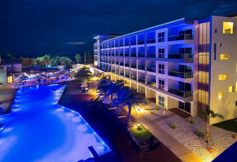 هتل Grandblue Resort