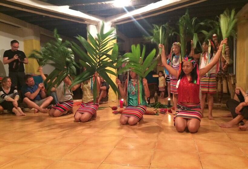 فندق Hosteria El Encanto