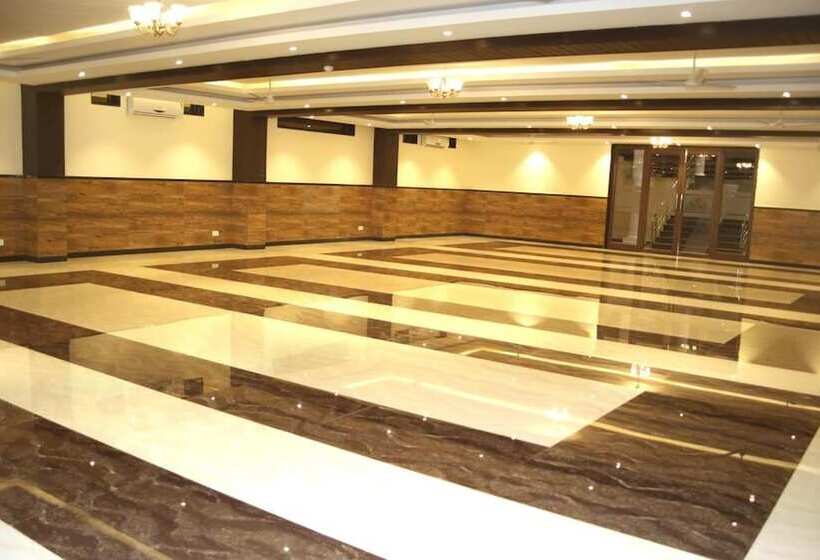 ホテル Lavanya Palace