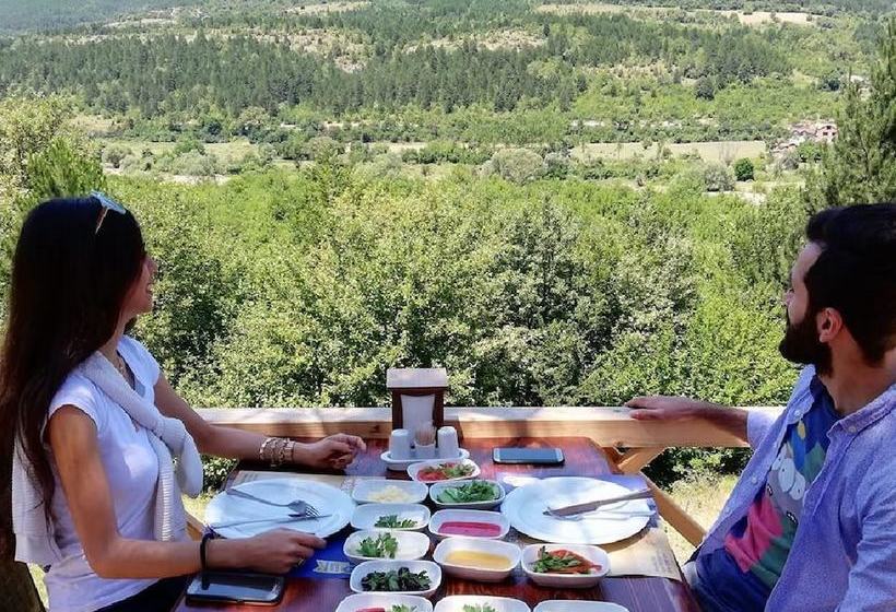 هتل Mengen Cam Pinari Doga Evleri & Restaurant