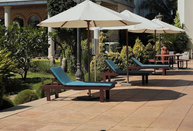 酒店 Uva Meridian Bay Resort And Spa