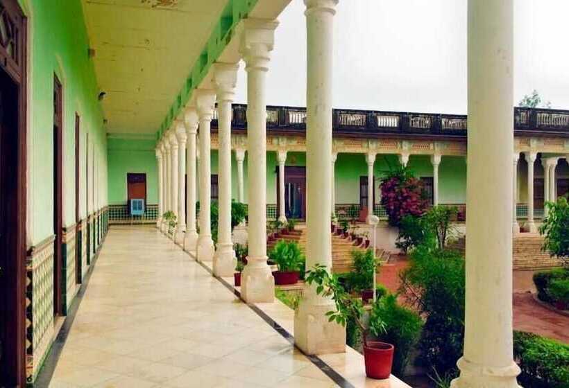 فندق Neemrana S Piramal Haveli